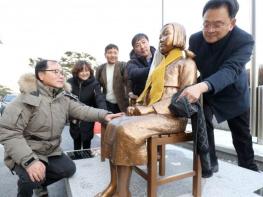 민경선 고양시장 예비후보, “소녀상 바리케이드 철거 환영 기사 이미지